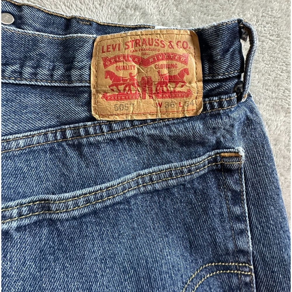 Levi's 505 Regular Fit Jeans Men's 36W x 34L - Fits 37x32 Blue Medium Stonewash - Picture 9 of 12